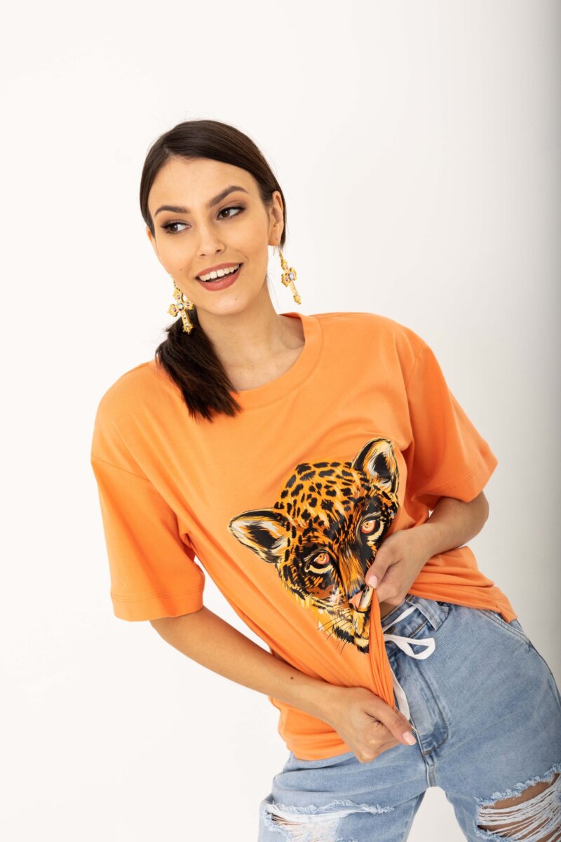 2214-OG Pomarańczowa bluzka z nadrukiem Cheetah (8)